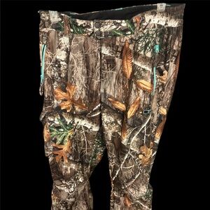 Women’s DSG Camouflage hunting pants. Like new